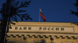 ЦБ России ограничил выдачу по валютным вкладам 10 тысячами долларов