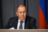 Лавров: Из кризиса Россия выйдет без лишнего веса иллюзий