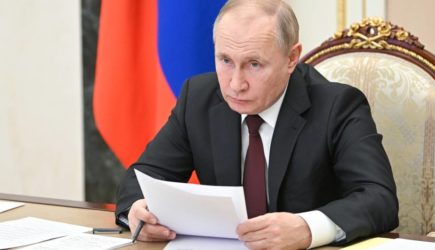 Путин объявил о дефолте США и ЕС перед Россией