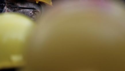 Двести человек оказались в смертельной ловушке: ВСУ открыли огонь по шахтёрам Донбасса