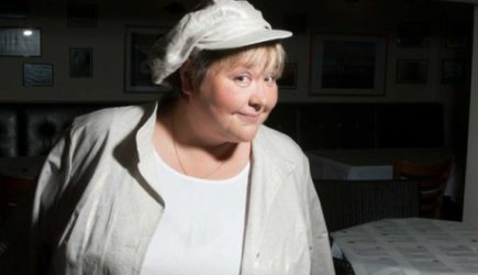 В 43 перенесла инсульт, а теперь стареет одна: как живет звезда &laquo;Интердевочки&raquo; Агафонова