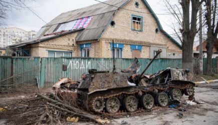 В России откликнулись на подвиг украинской бабушки: &laquo;Спасибо за мужество!&raquo;