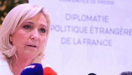 Ле Пен признала законным присоединения Крыма к России