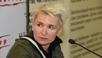 «Не первая, кто до этого допер»: Арбенина высказалась об отъезде из России