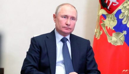 Путин объявил десятилетие науки и технологий в России