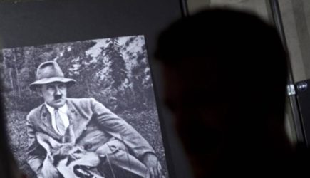 ФСБ рассекретила документы о самоубийстве Гитлера