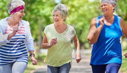 Медики назвали простой способ увеличить продолжительность жизни на 20 лет