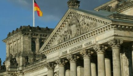 &laquo;Вы, ребята, забавные&raquo;: Немцы указали Германии на её глупость в шантаже России