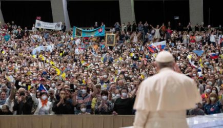 «Лай НАТО у дверей России»: папа римский назвал причину спецоперации на Украине