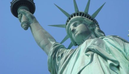 В США объяснили отказ большинства стран выступить против России