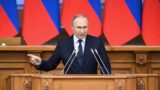 Президент России Путин внес в Совфед кандидатуру Куренкова на должность главы МЧС