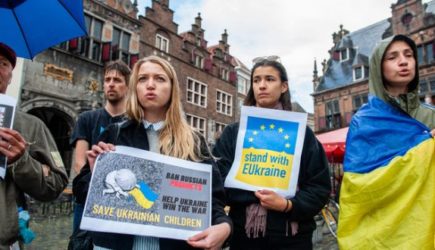 «Вот вам «це Европа!»: Украинских беженцев начали выселять из отелей в Болгарии