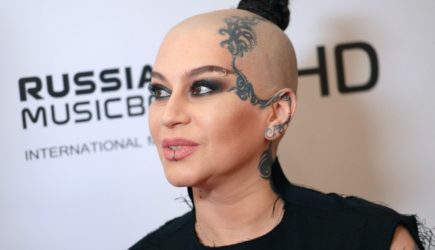 Продюсер назвал местонахождение Наргиз после её «задержания» в Домодедово