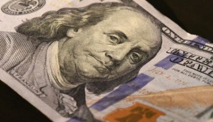 Для тех, у кого валютные сбережения – прогноз неутешительный