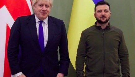 Джонсон предложил Зеленскому создать военный союз против России