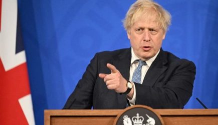 В Британии заявили о возможности отставки Джонсона из-за пьянства