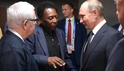 Король футбола Пеле обратился к президенту России Путину с просьбой остановить конфликт на Украине