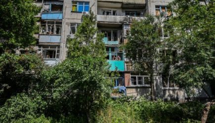 Мужчина на Украине, рыдая, обратился к русскому солдату: &laquo;Не бросайте!&raquo;