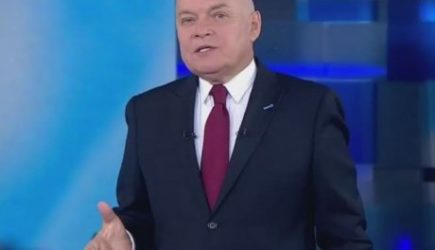 Киселев высмеял ориентацию беглого Галкина в прямом эфире