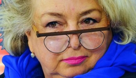 Татьяна Тарасова вышла на связь после экстренной госпитализации