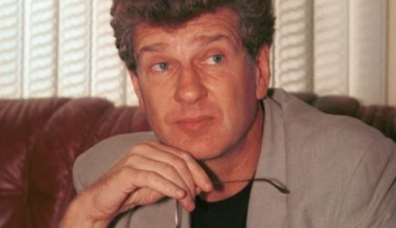 Ударился в религию и в свои 38 сидит у мамы на шее: как живет психически больной сын Костолевского