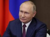 После слов Путина о Петре I президент Финляндии экстренно покинул балтийский остров