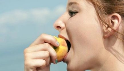 Назван один продукт: очистит кишечник, как щетка