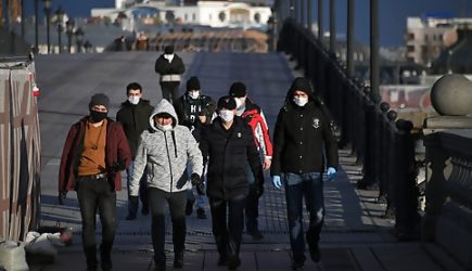 Узбеки бегут из России