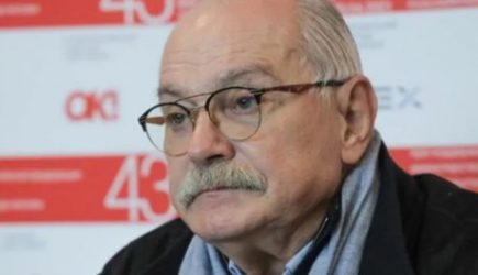 «Превратился в беса»: Галкин публично оскорбил Михалкова