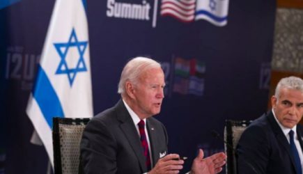 Премьер Израиля выступил против сделки по ядерной программе Ирана