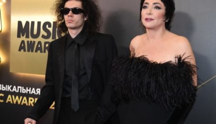 Лолита рассказала о нападении на маму в Киеве, не сумев сдержать слёзы