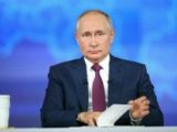 Путин поручил за 5 лет привести в порядок дороги