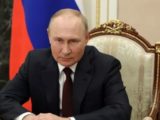 Эпоха однополярного мира уходит в прошлое, заявил Путин