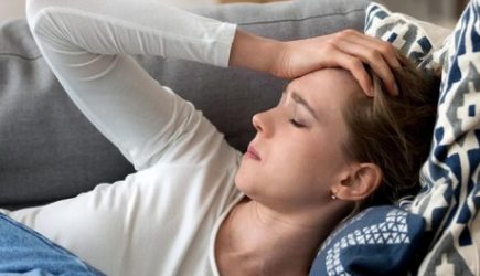 «Есть несколько часов»: врачи назвали 2 неожиданных признака инсульта