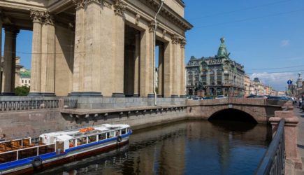В Петербурге за день нашли тела двух неизвестных утопленников в нижнем белье