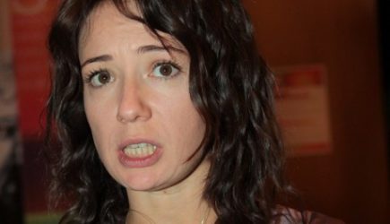 &amp;#171;Ваше место на помойке&amp;#187;: Опозорившуюся Хаматову погнали со сцены в Риге под возмущенный свист