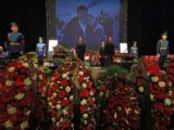 Два закрытых гроба и море цветов: как проходит прощание с Сергеем Пускепалисом