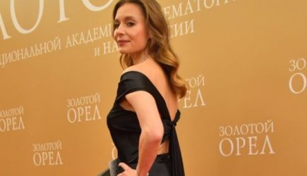 &laquo;Будьте прокляты!&raquo;: Вдовий наряд показавшей оскал Толкалиной шокировал россиян