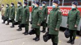 Одну категорию россиян захотели обязать отправиться в армию в течение года
