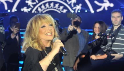 Пугачева продает свой замок за миллиард рублей