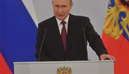 «Полезные идиоты» на службе США: Читатели Figaro разоблачили обман Запада