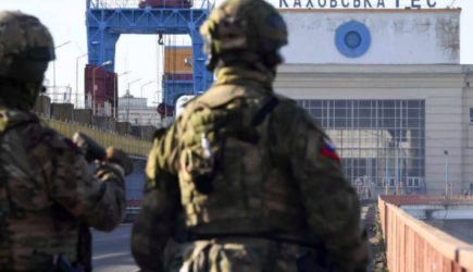 СМИ: три украинские ракеты попали в&nbsp;Каховскую ГЭС