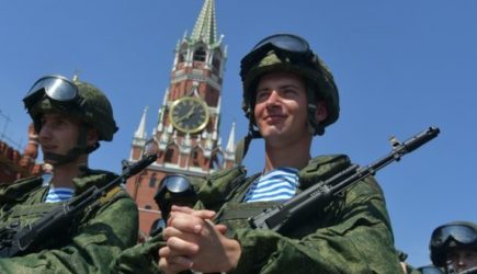 &laquo;Чёртовы полосатые рубашки!&raquo;: Американский спецназовец признался &mdash; русские порвут голыми руками