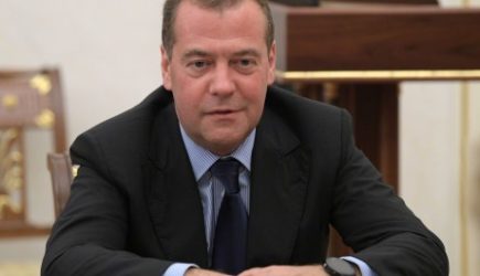 «Мои поздравления салату!»: Дмитрий Медведев попрощался с уходящей в отставку Лиз Трасс