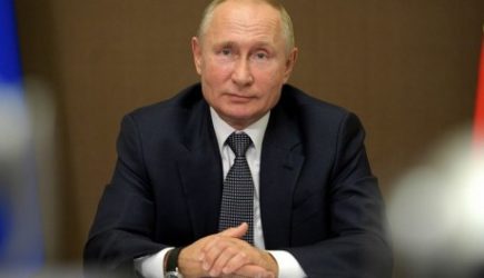 Путин сказал, что верит в Деда Мороза