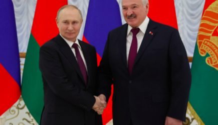 Лукашенко призвал Путина не повторить допущенные после распада СССР ошибки