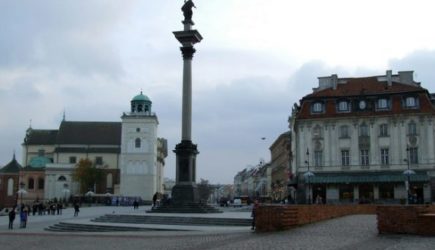 Не понравился акцент: Двое поляков напали на беременную украинку с семьёй