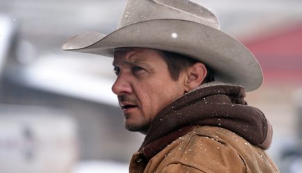 Врачи могут ампутировать ногу звезде «Мстителей» Джереми Реннеру