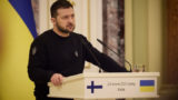 Дерзкое заявление Зеленского о Путине обернулось требованием: &#171;Перестаньте давать деньги&#187;