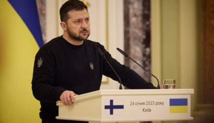 Дерзкое заявление Зеленского о Путине обернулось требованием: &#171;Перестаньте давать деньги&#187;